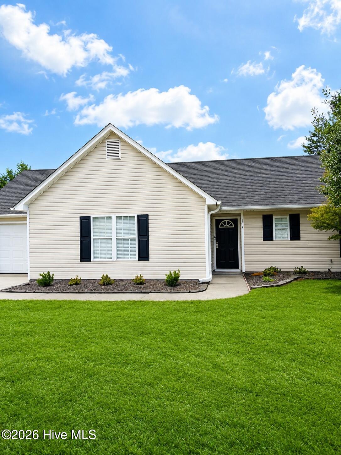 Exterior photo of 104 Olde Well Loop Road, Wilmington, NC 28411. MLS: 100598245