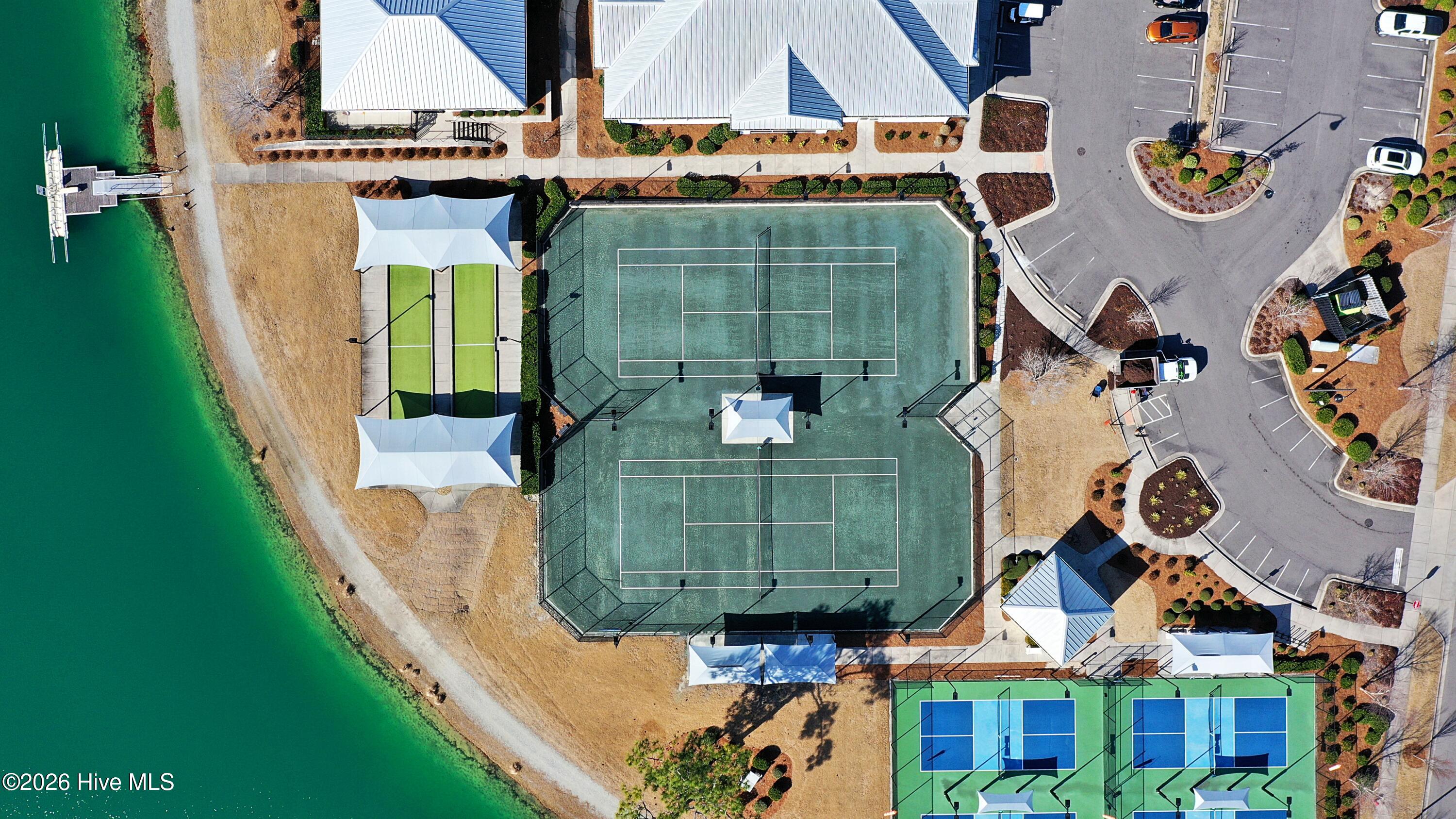 100549696 | Photo 39