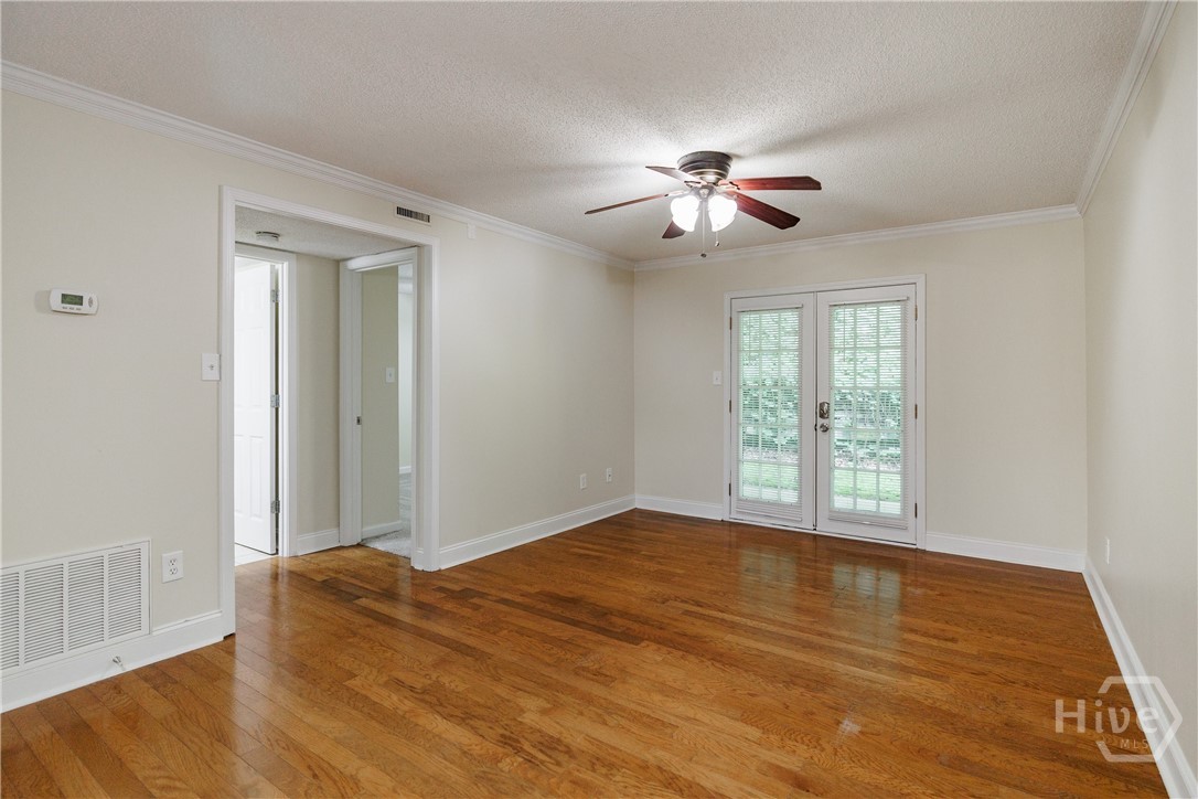 1055 Baxter Street 502