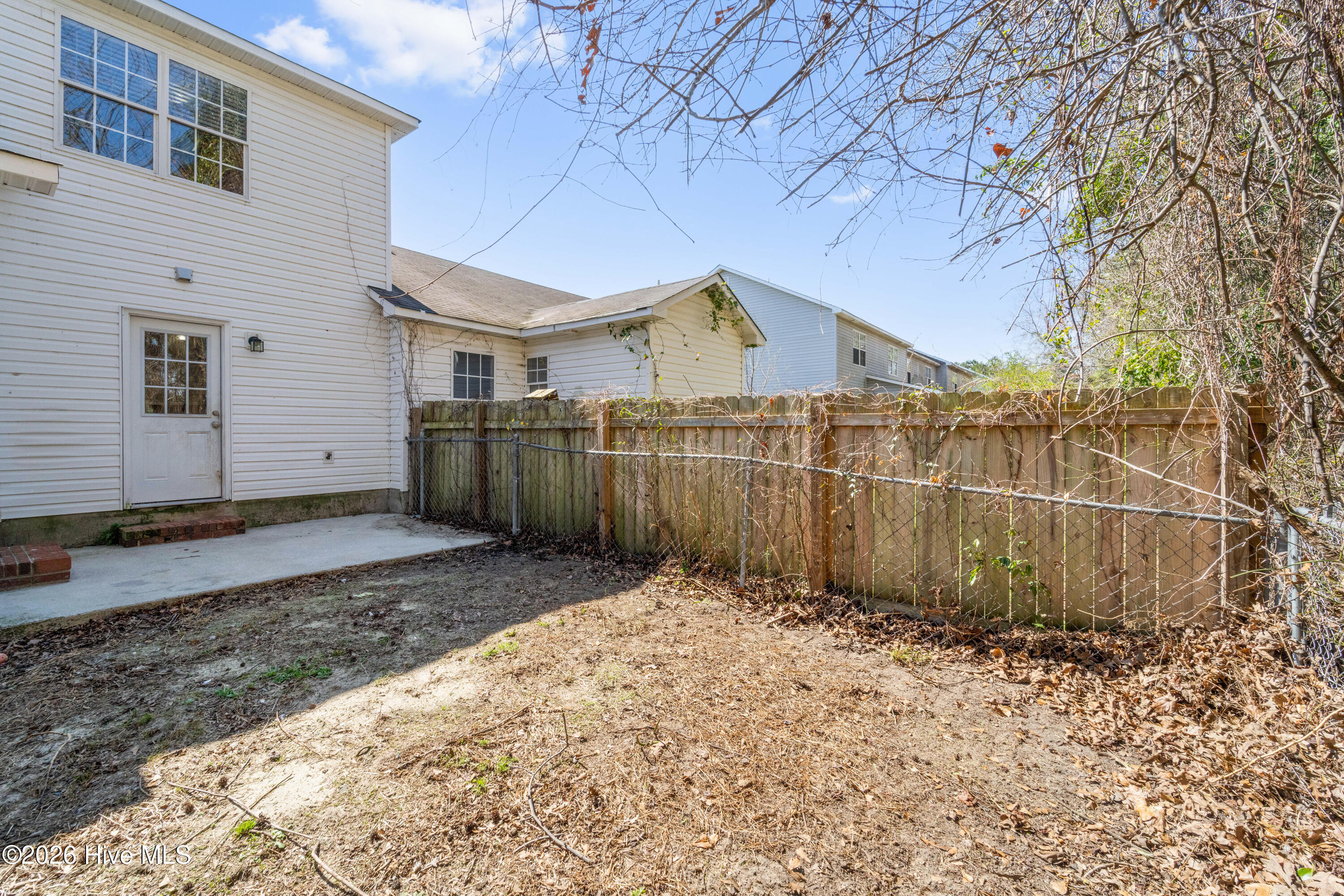 100551330 | Photo 17