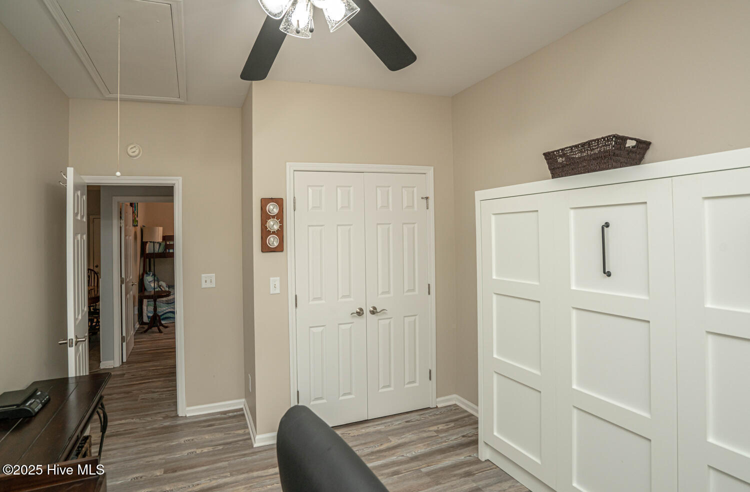 100532611 | Photo 40