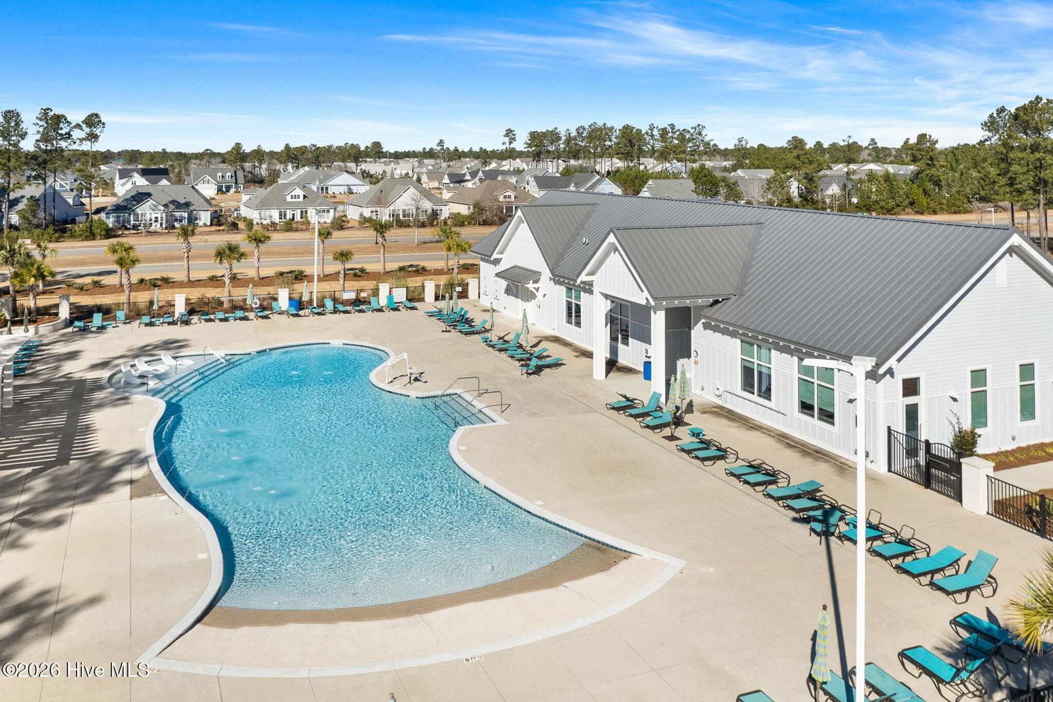 100552042 | Photo 63