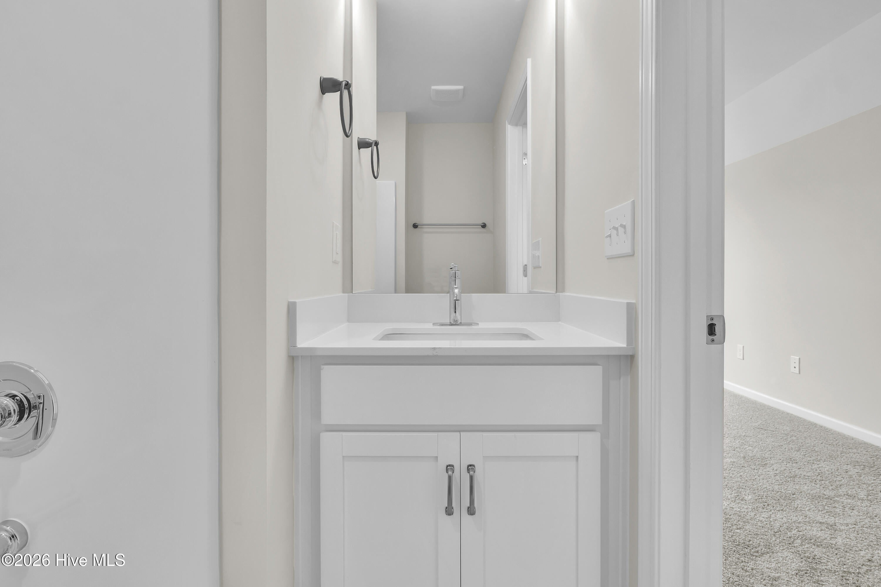 100552787 | Photo 43