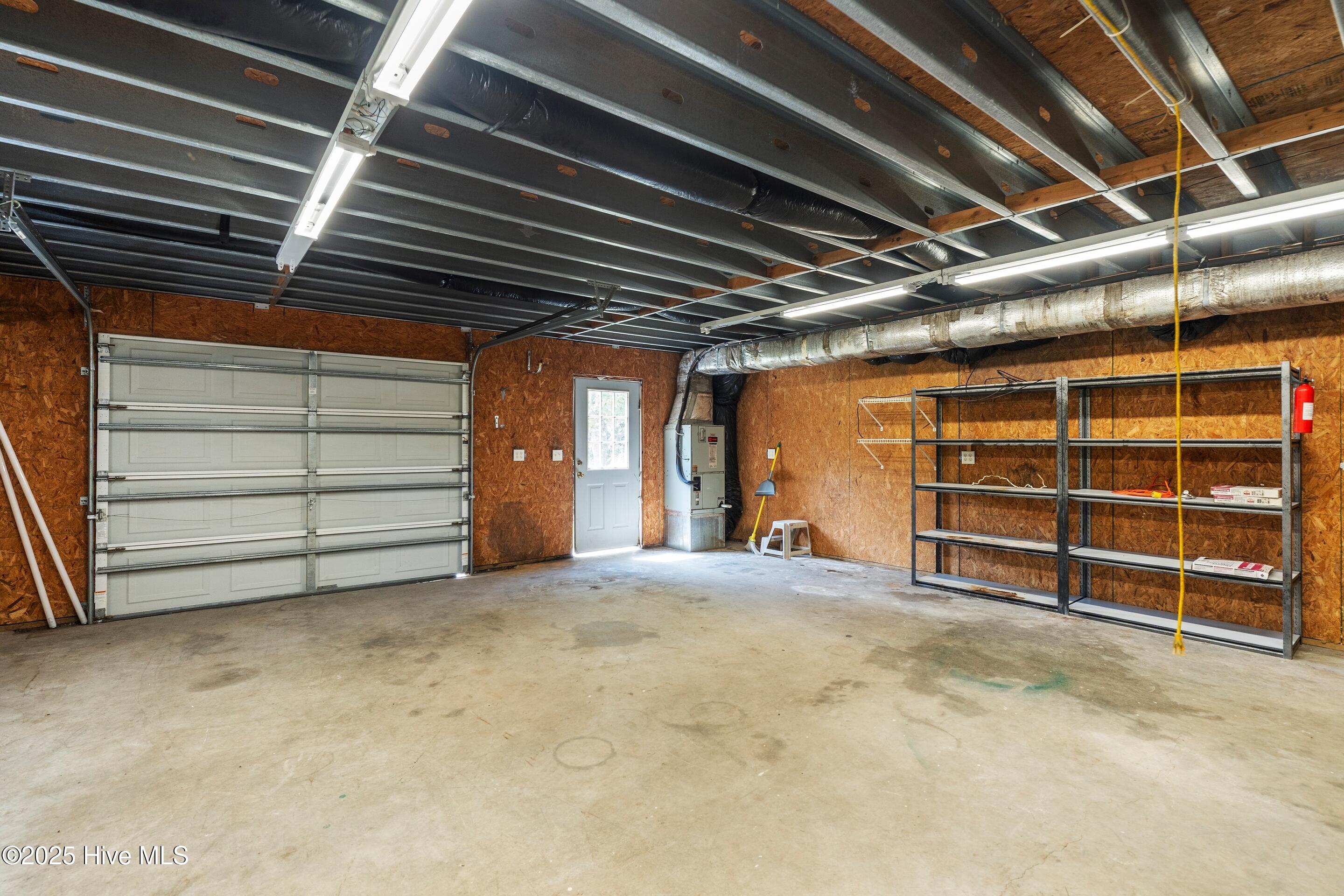 100522461 | Photo 44