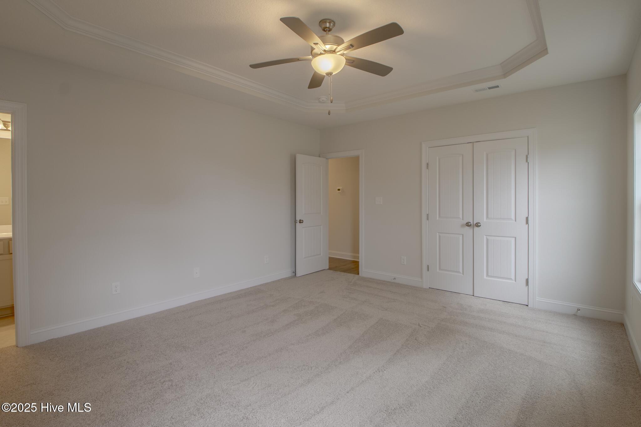 100509462 | Photo 13