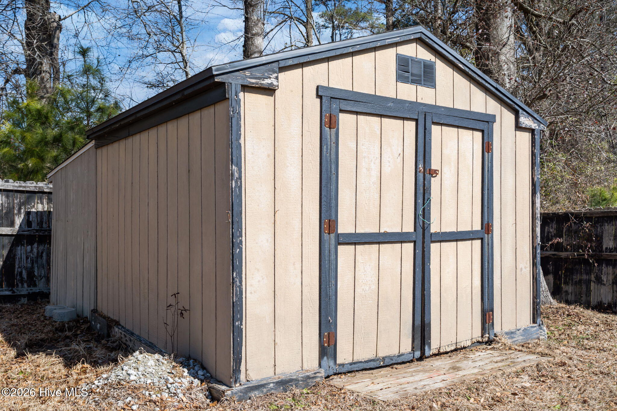 100555168 | Photo 39