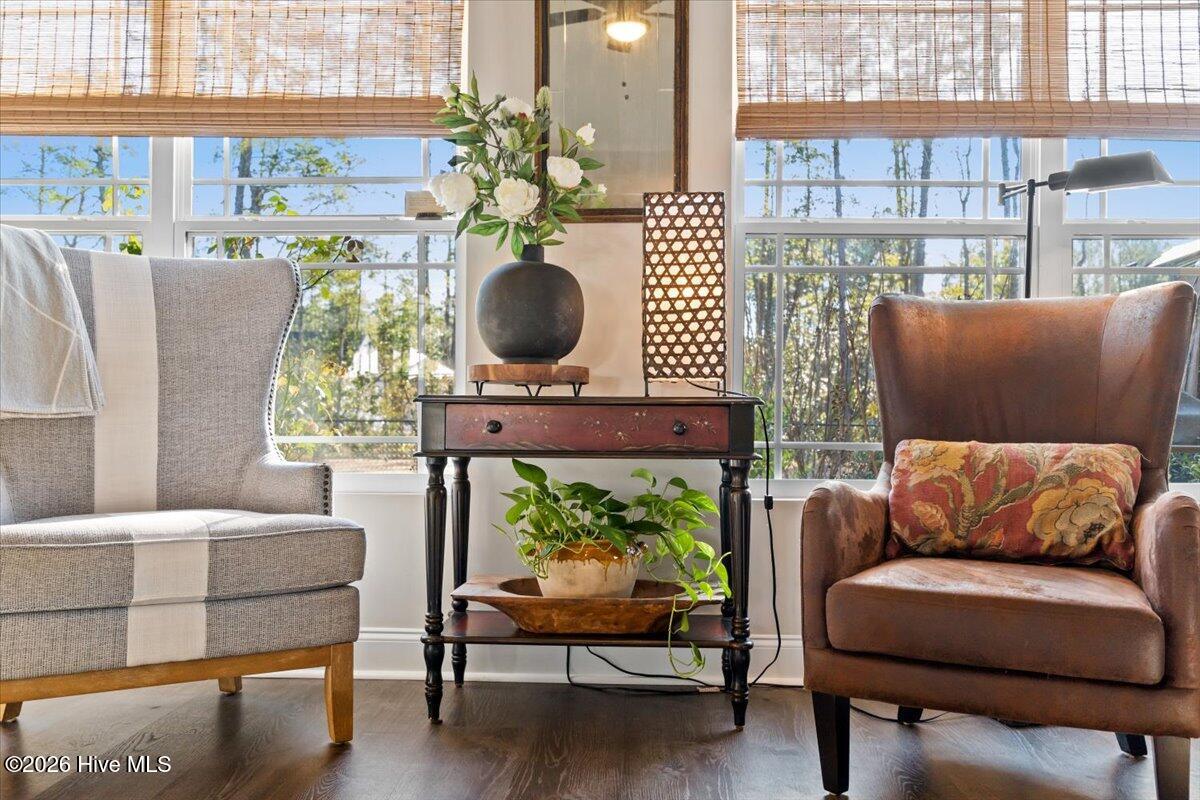 100548136 | Photo 43