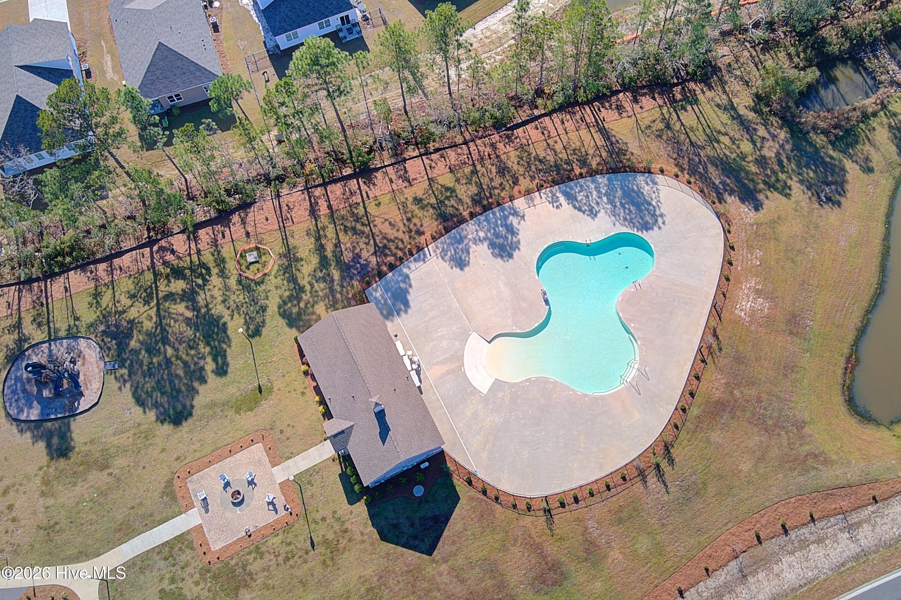 100551003 | Photo 21