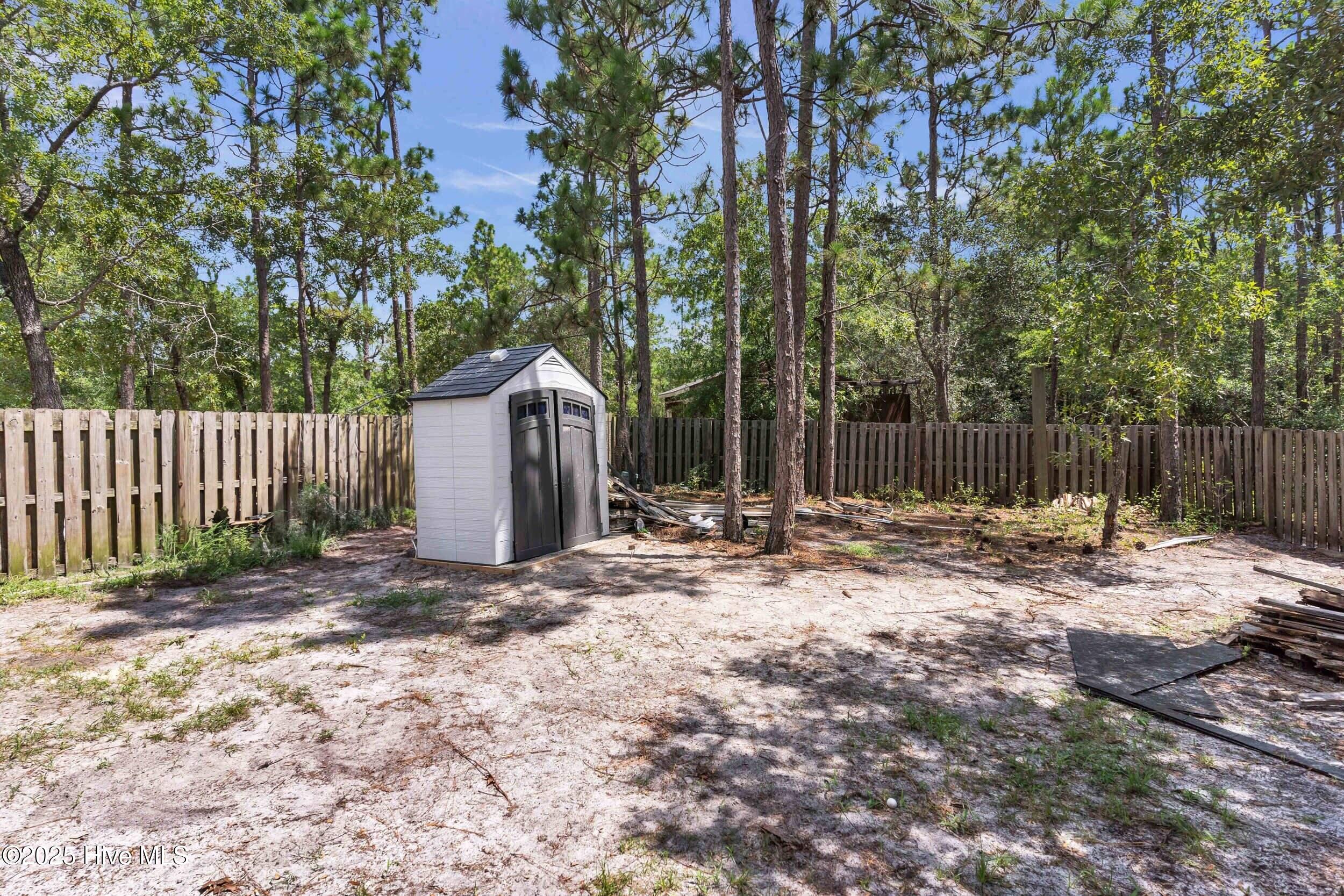 100521196 | Photo 35