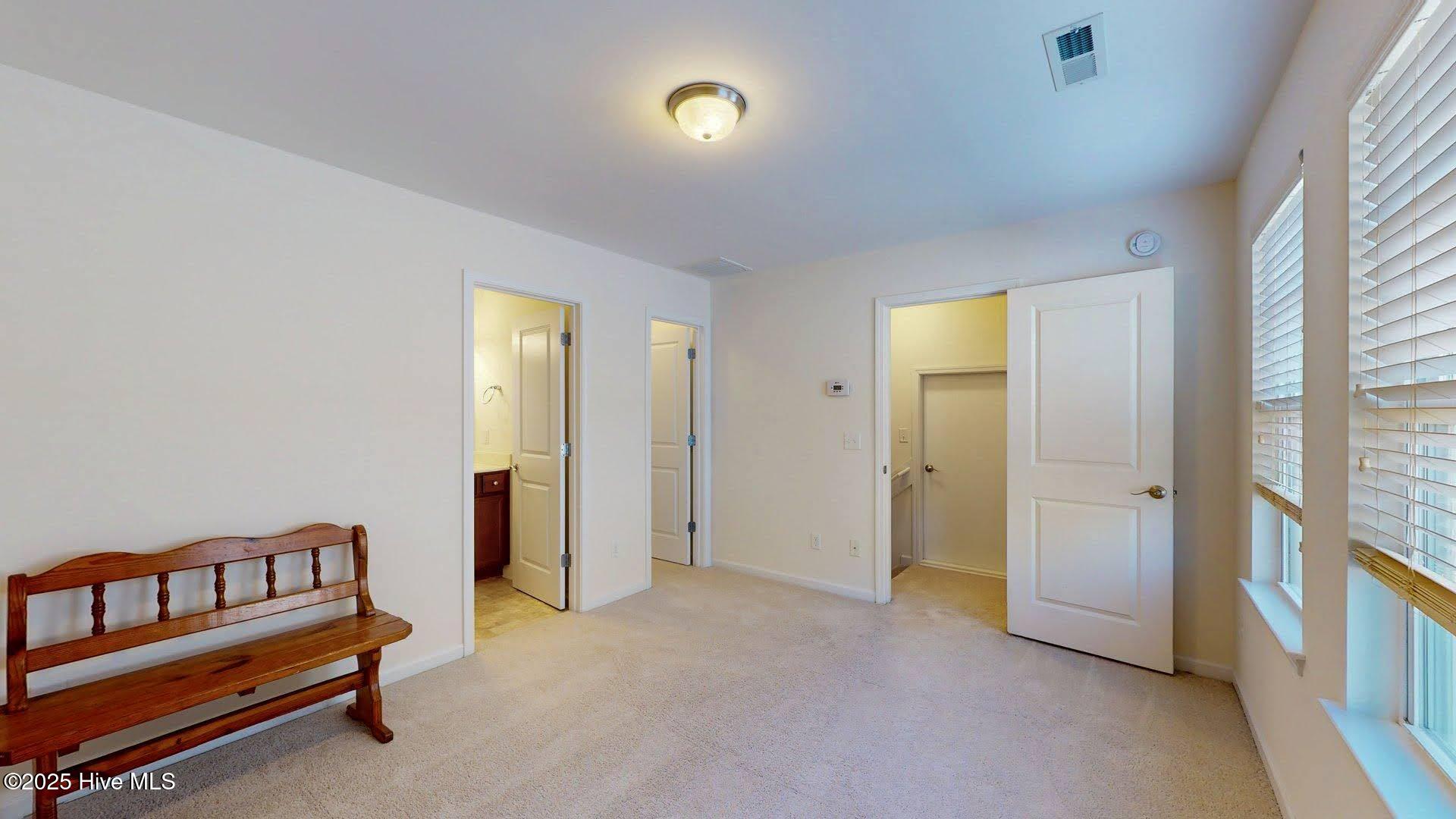 100546464 | Photo 26