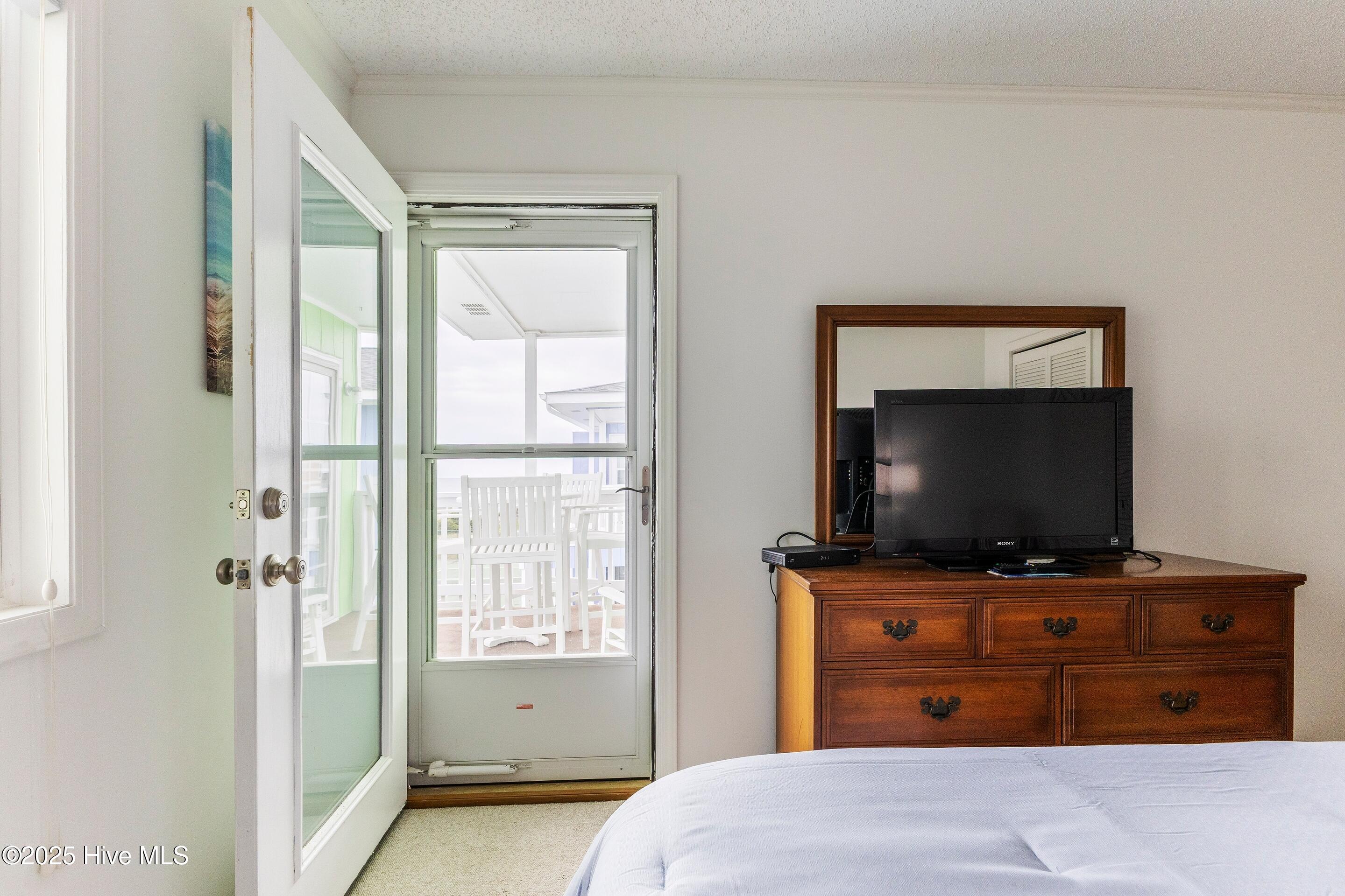 100535531 | Photo 36