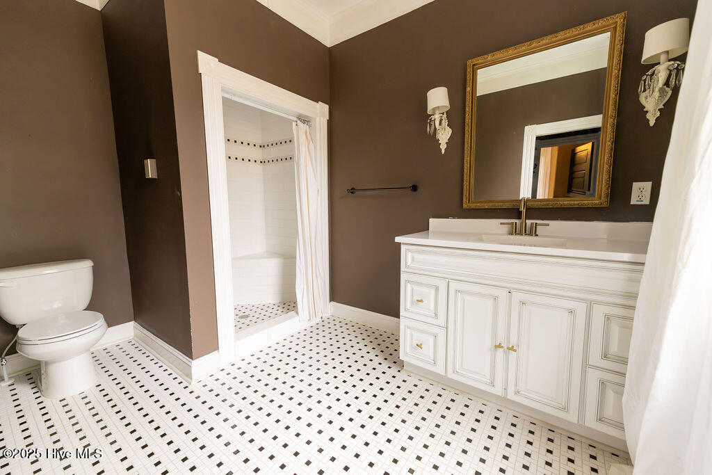 301 N Granville Street, Edenton, NC, 27932