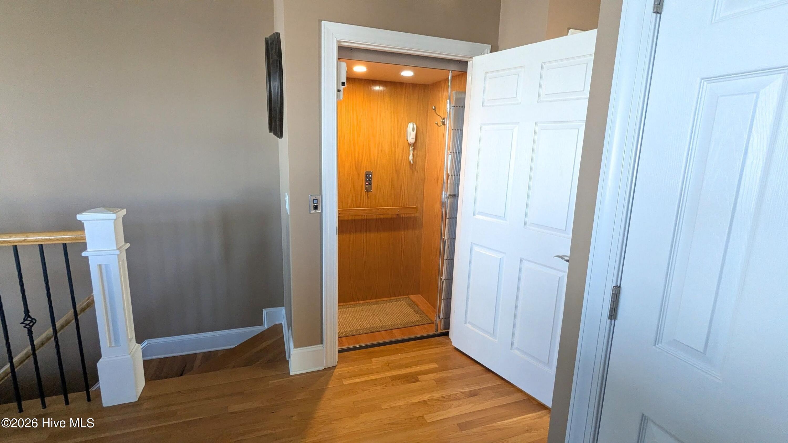 100550094 | Photo 38