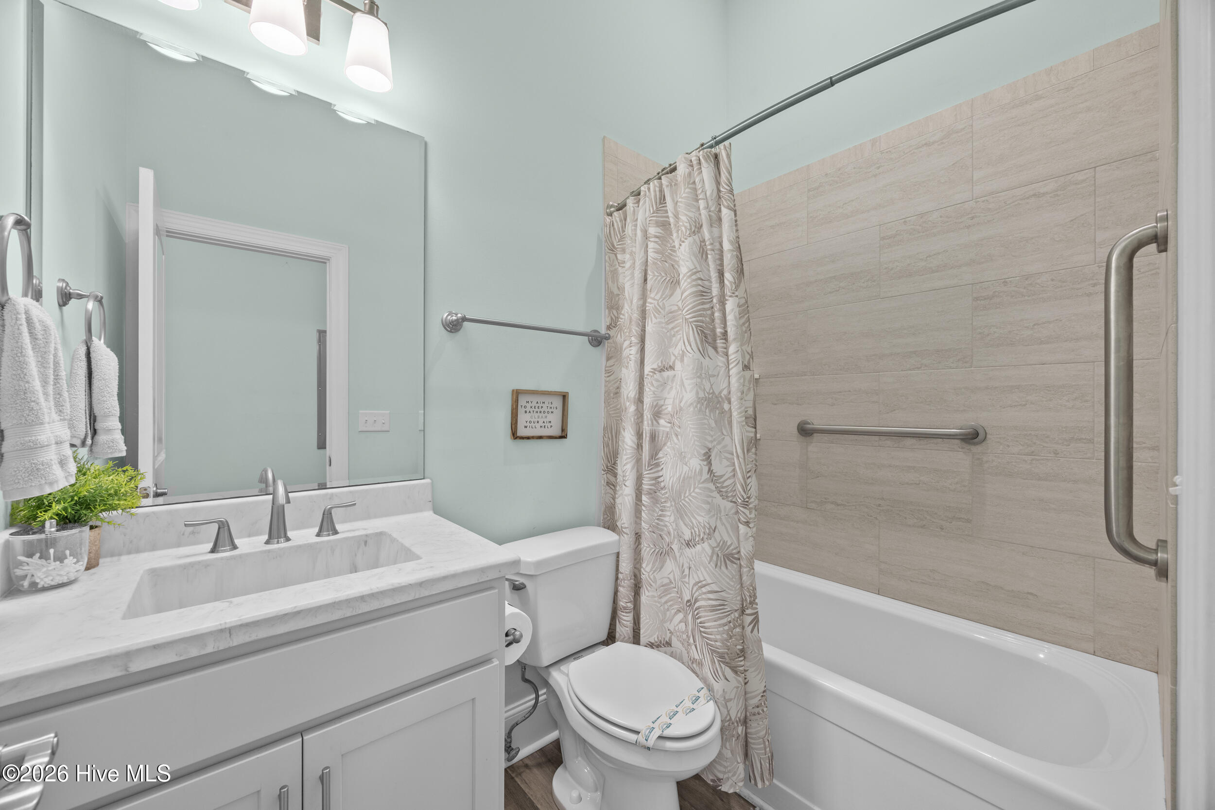 100562655 | Photo 51