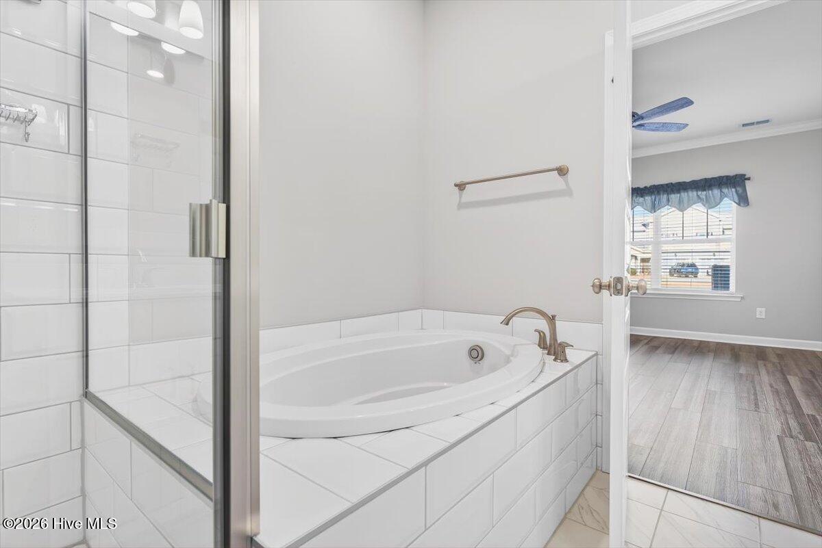 100552947 | Photo 27