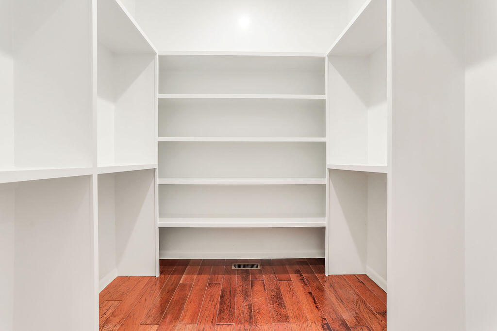 Owners closet 2