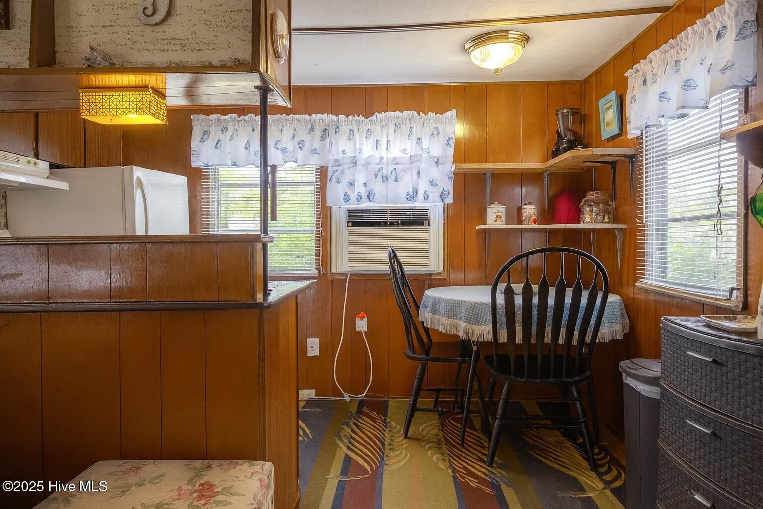 100516366 | Photo 19