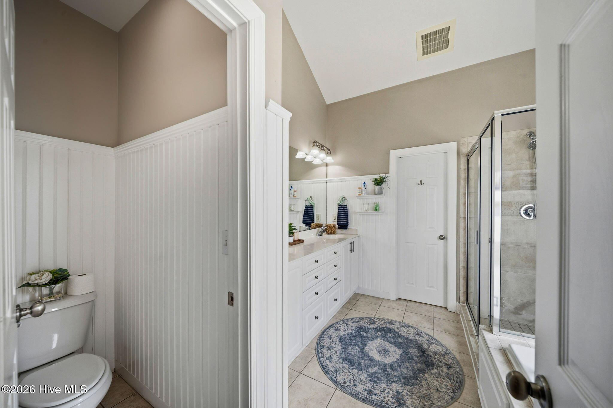 100561515 | Photo 59