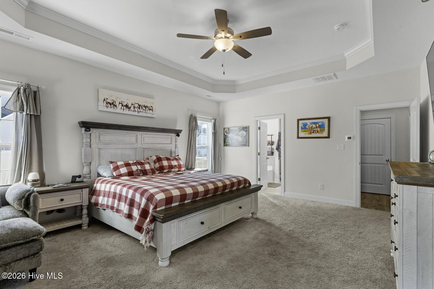 100549139 | Photo 22