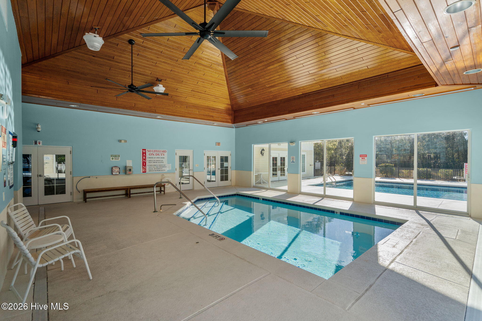 100563731 | Photo 83