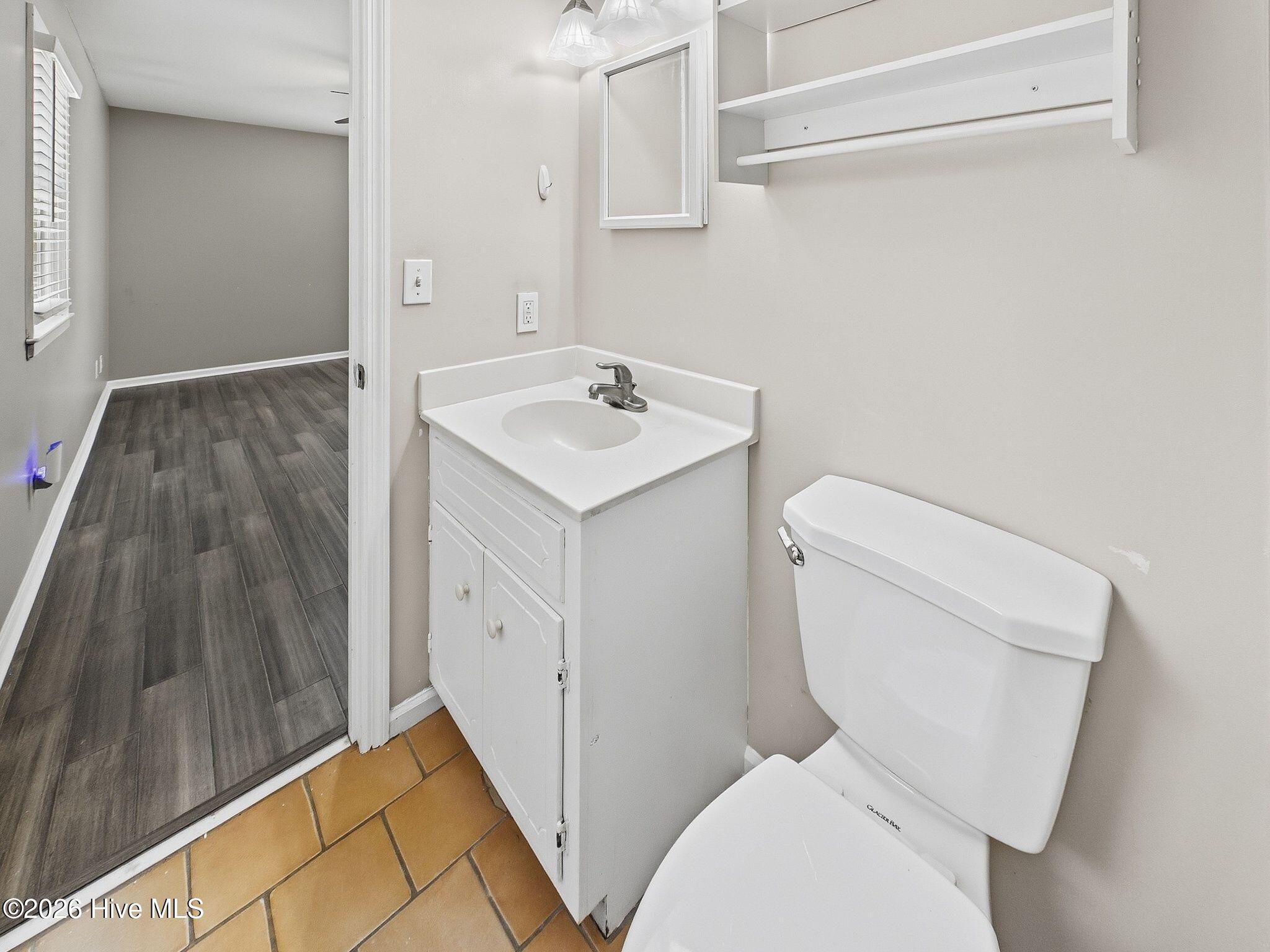 100569518 | Photo 26