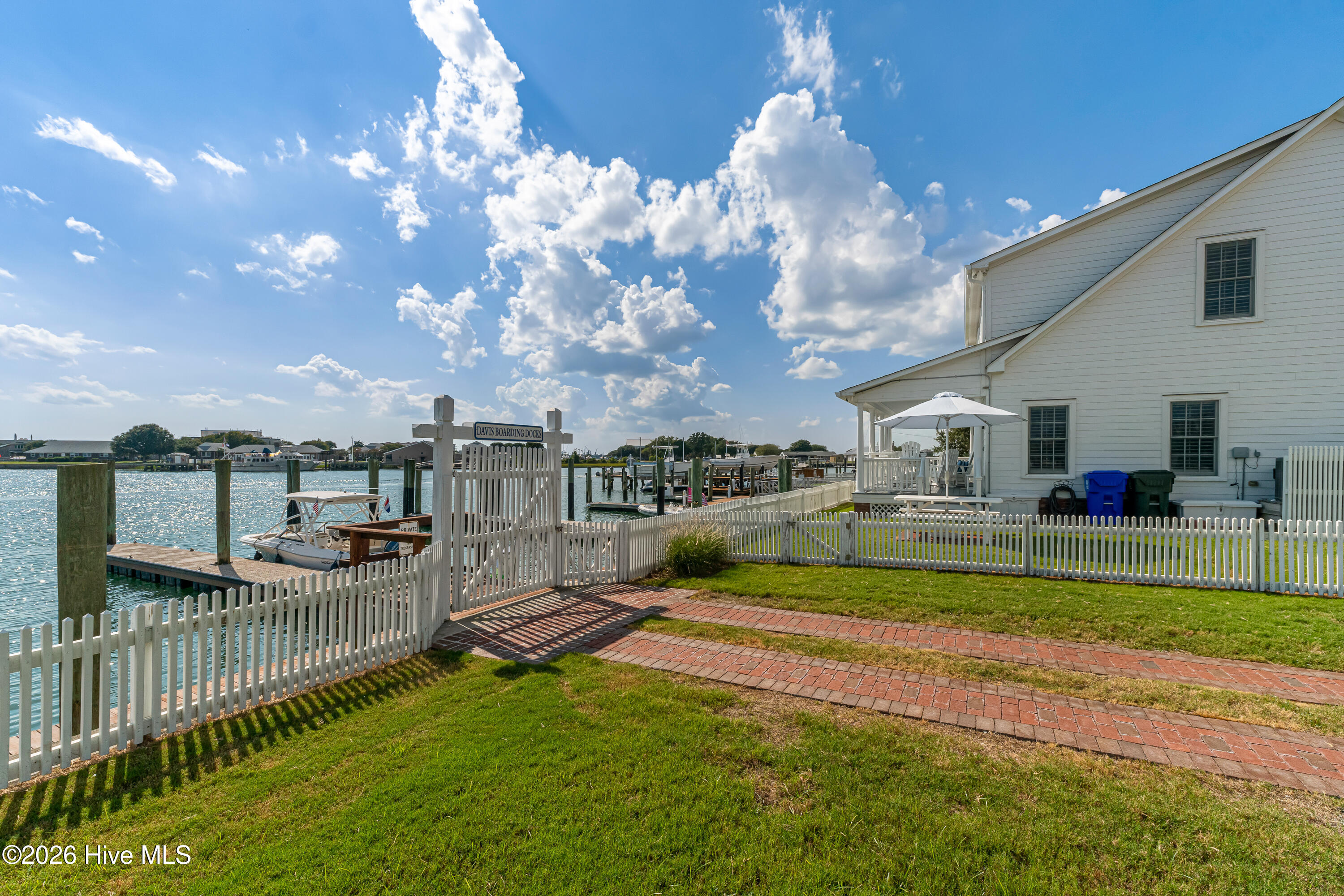 122 Front Street & Slip #5,Beaufort