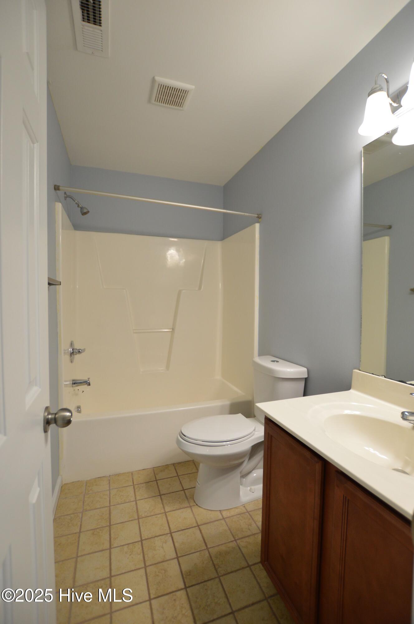 100542250 | Photo 16