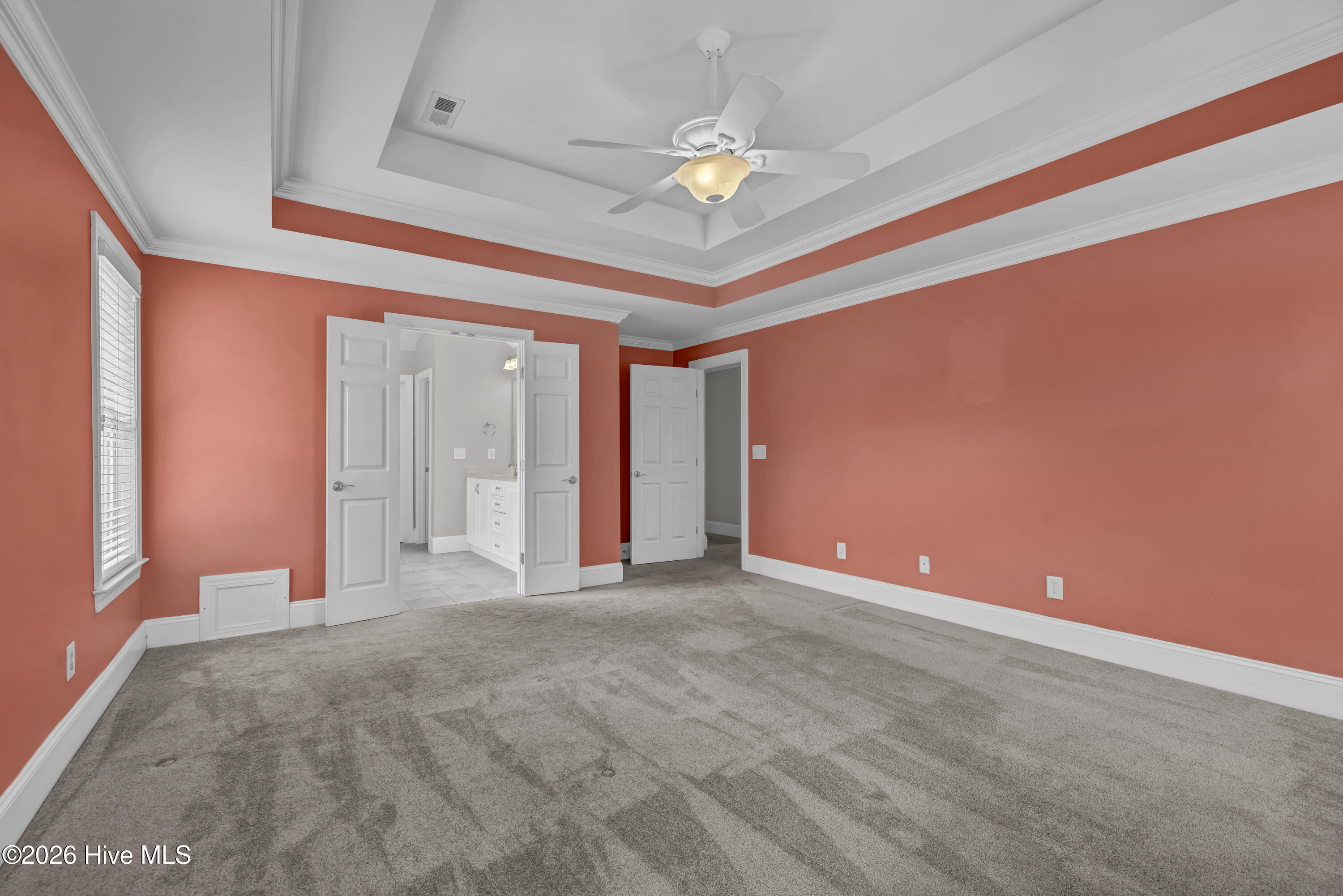 100555649 | Photo 21