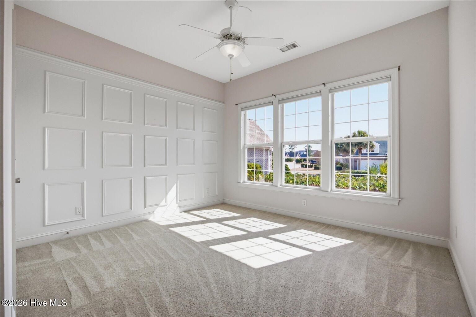 100557521 | Photo 35