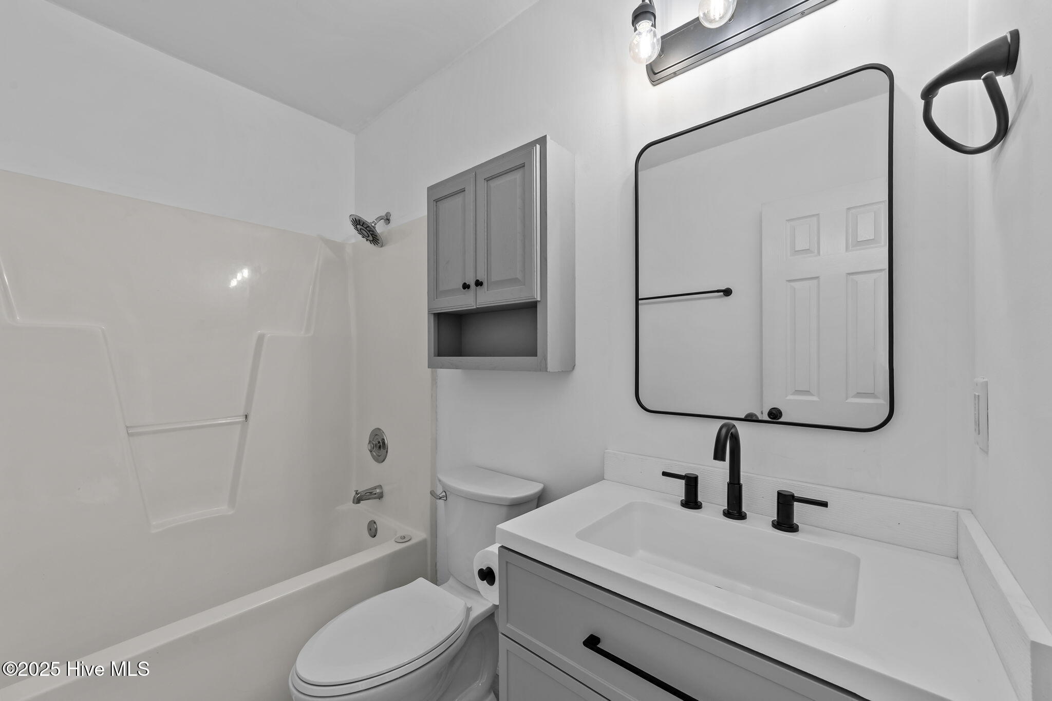 100540670 | Photo 14