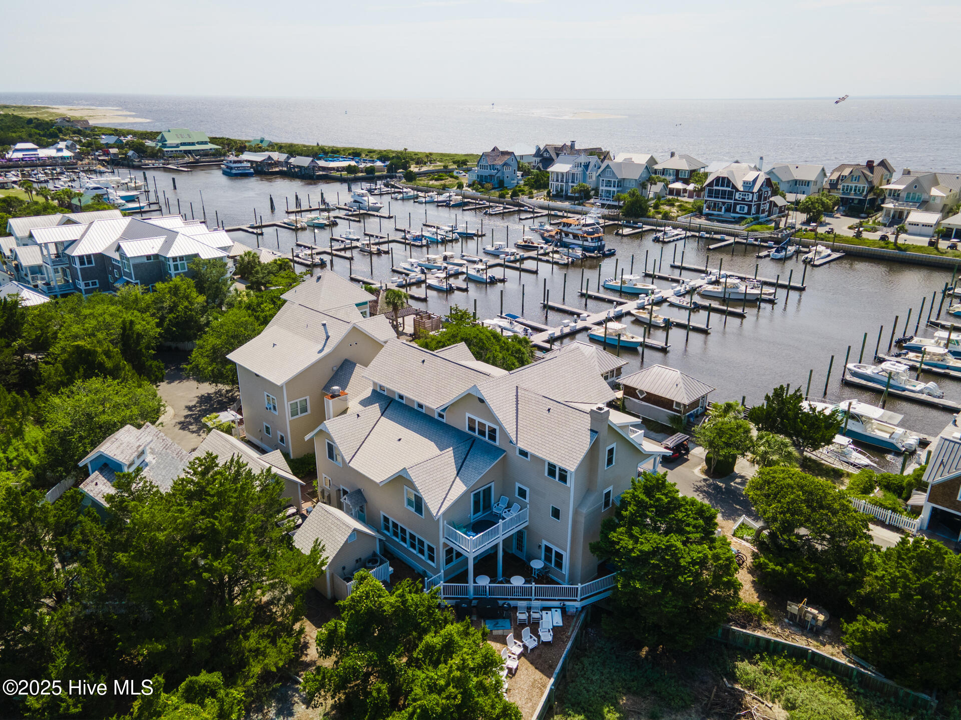 100544527 | Photo 20