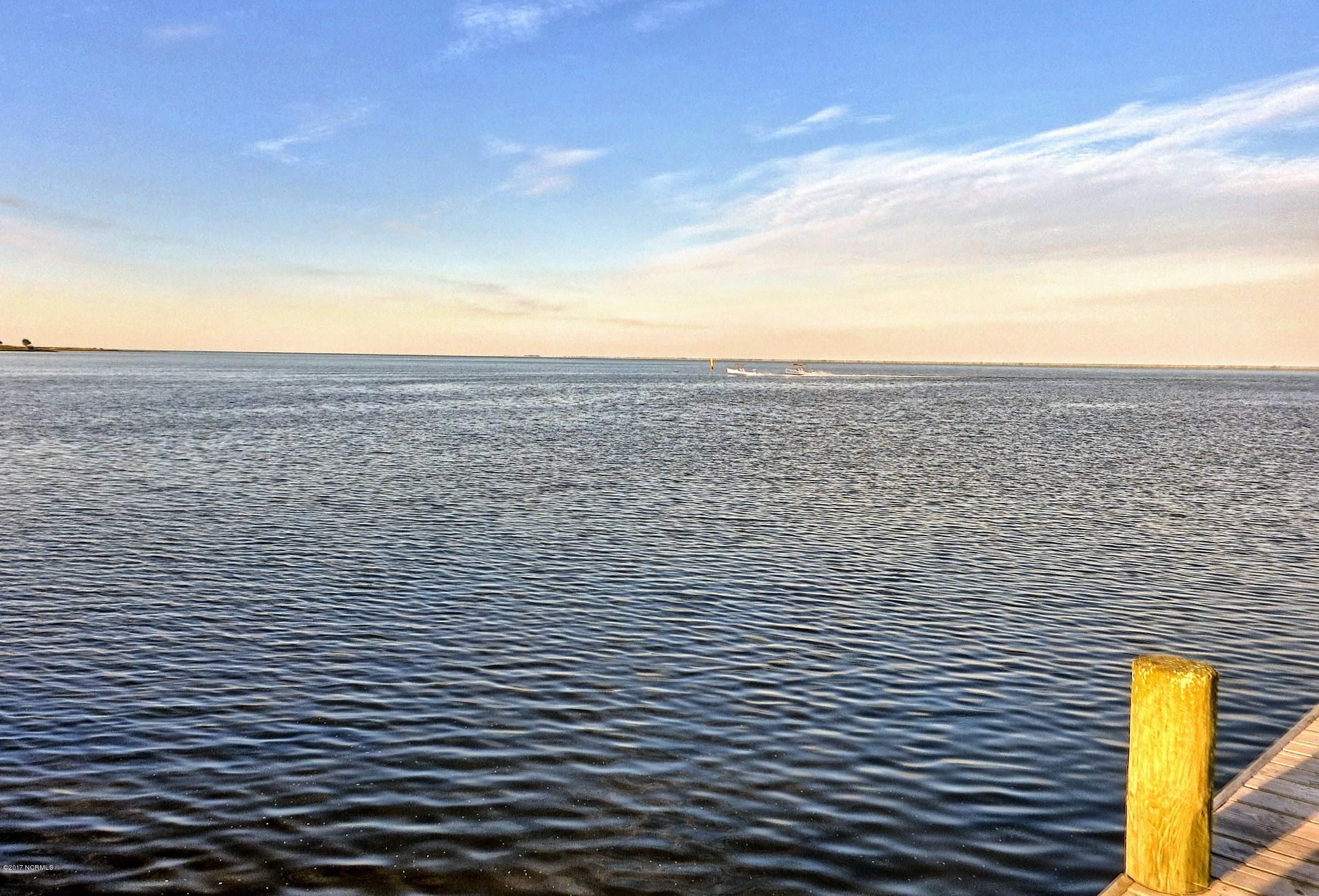 141 East Drive,Harkers Island