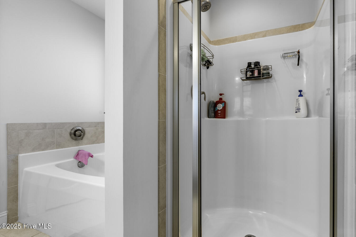 100540857 | Photo 24