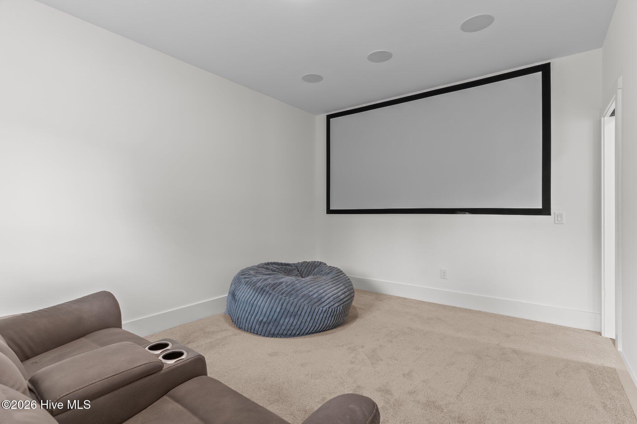 100552545 | Photo 34