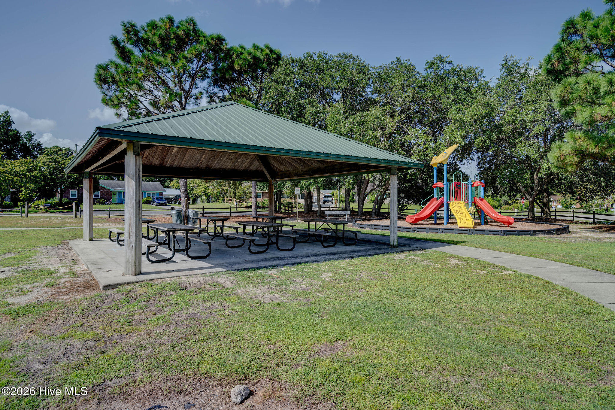 100567881 | Photo 54