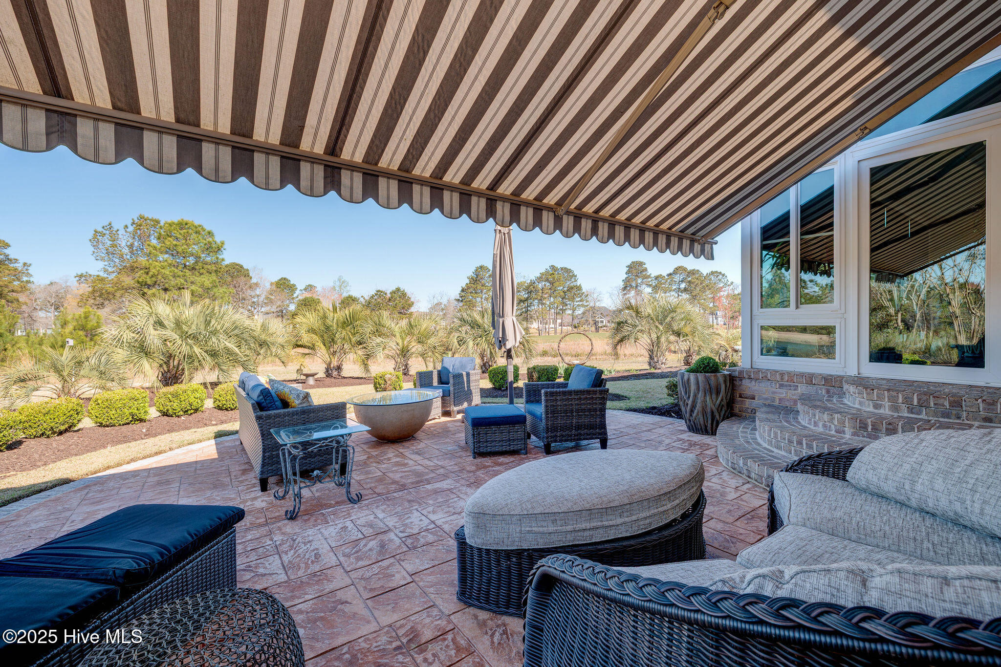 100550746 | Photo 53