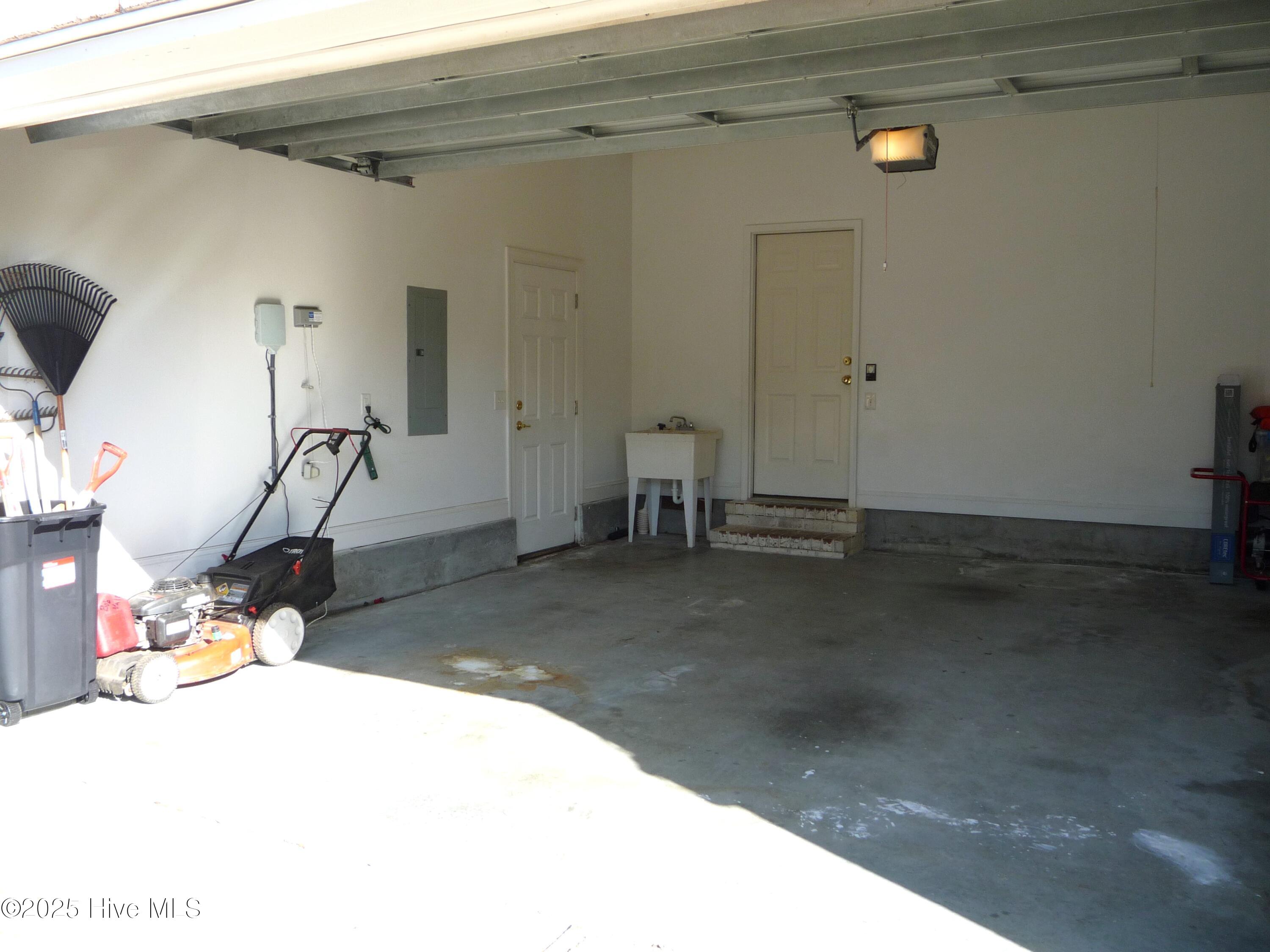 100539941 | Photo 31