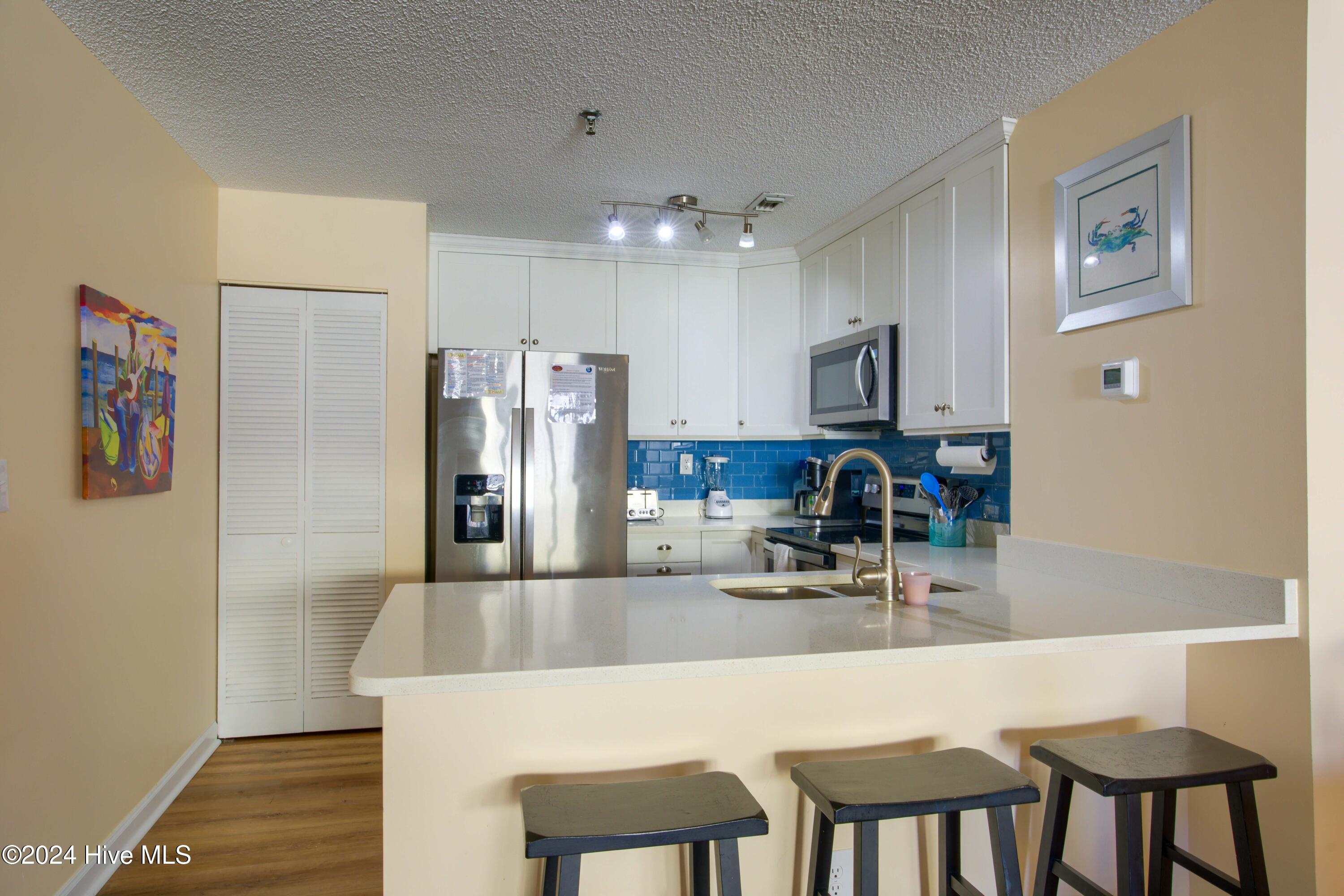 100480887 | Photo 10