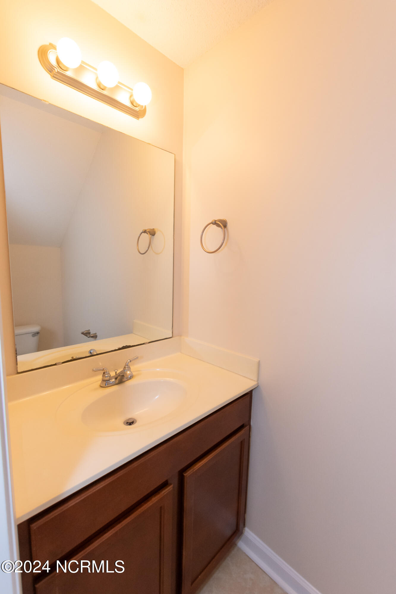 202 Lanieve Court 5,Hubert