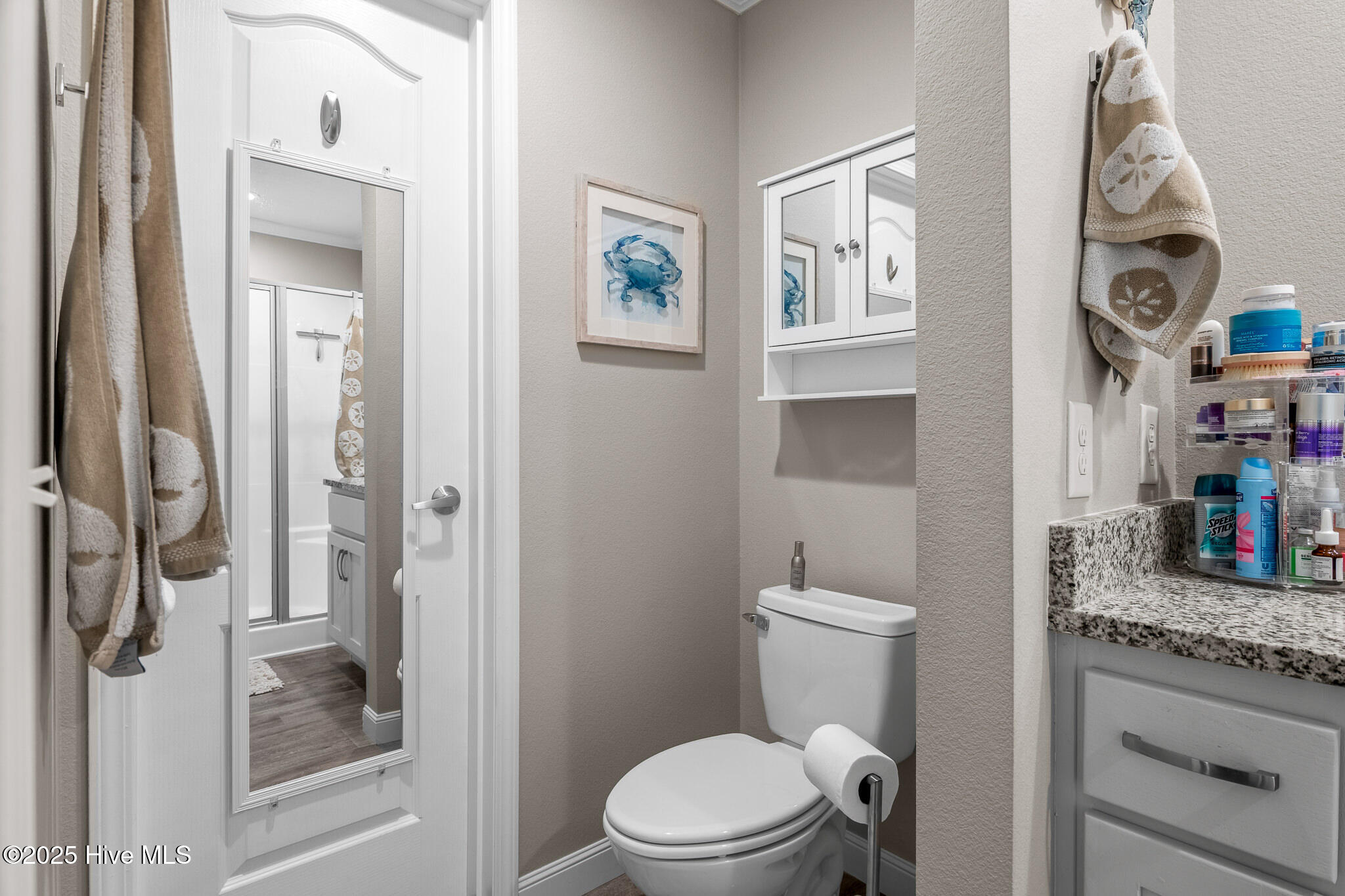 100535195 | Photo 24