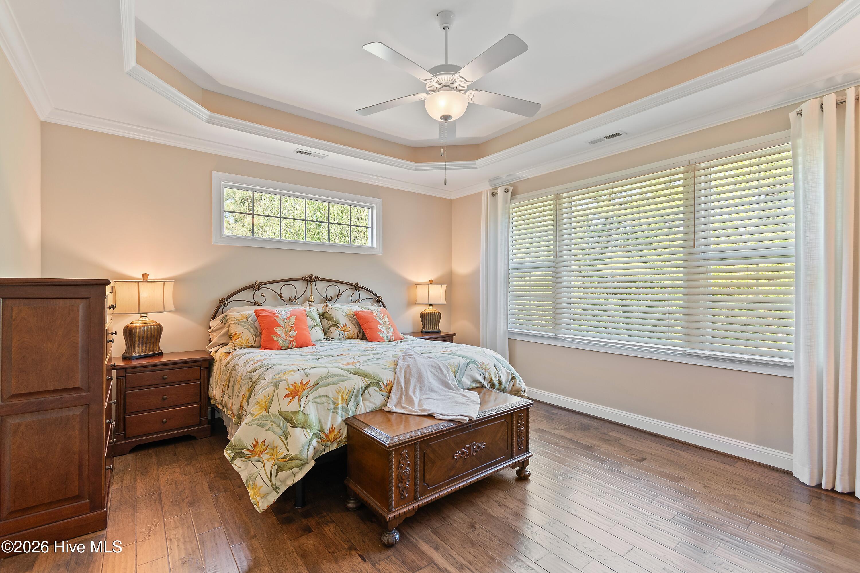 100568990 | Photo 34