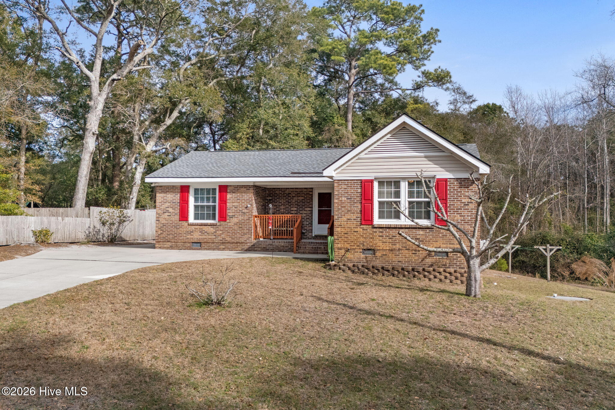 100548359 | Photo 55