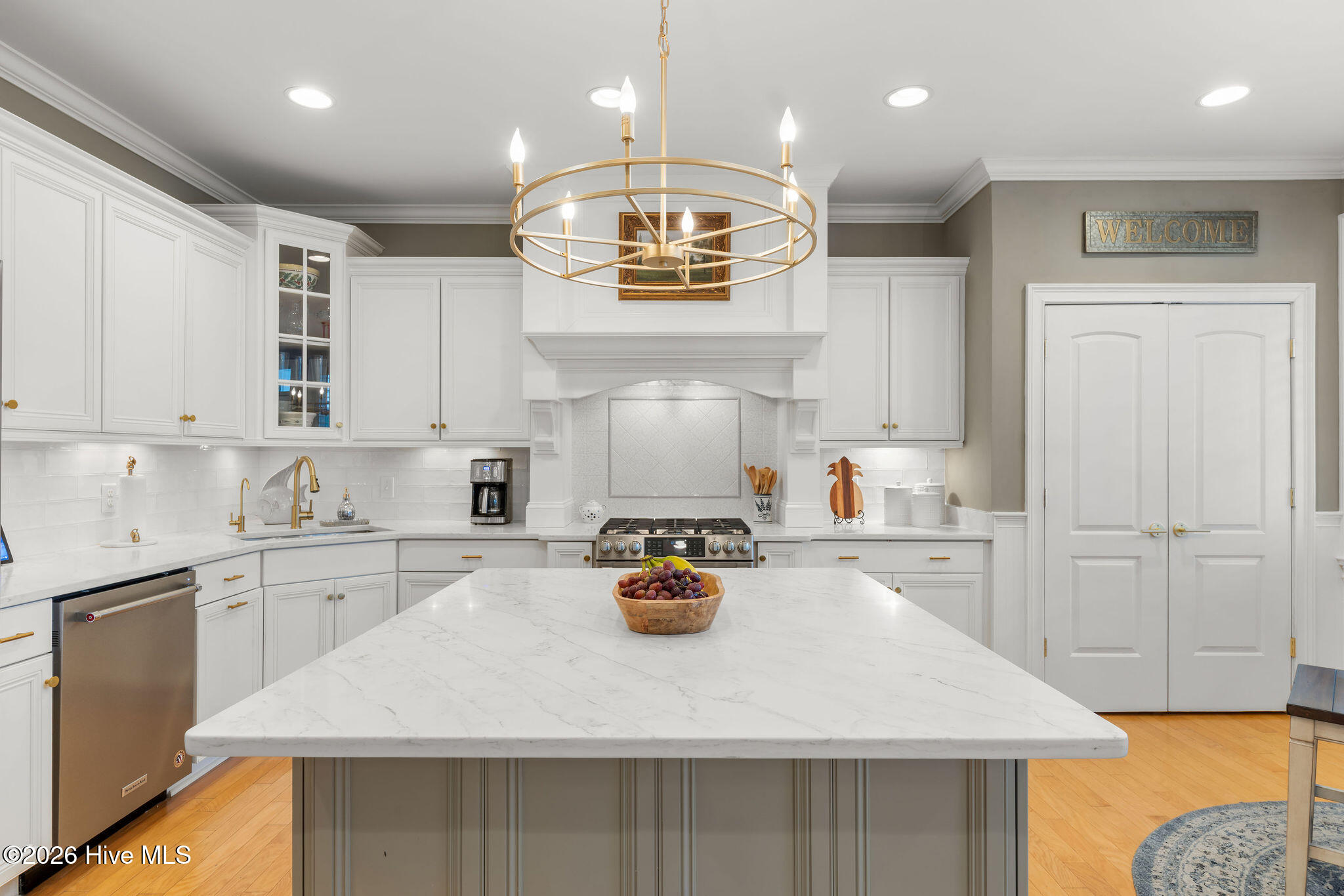 100556154 | Photo 21