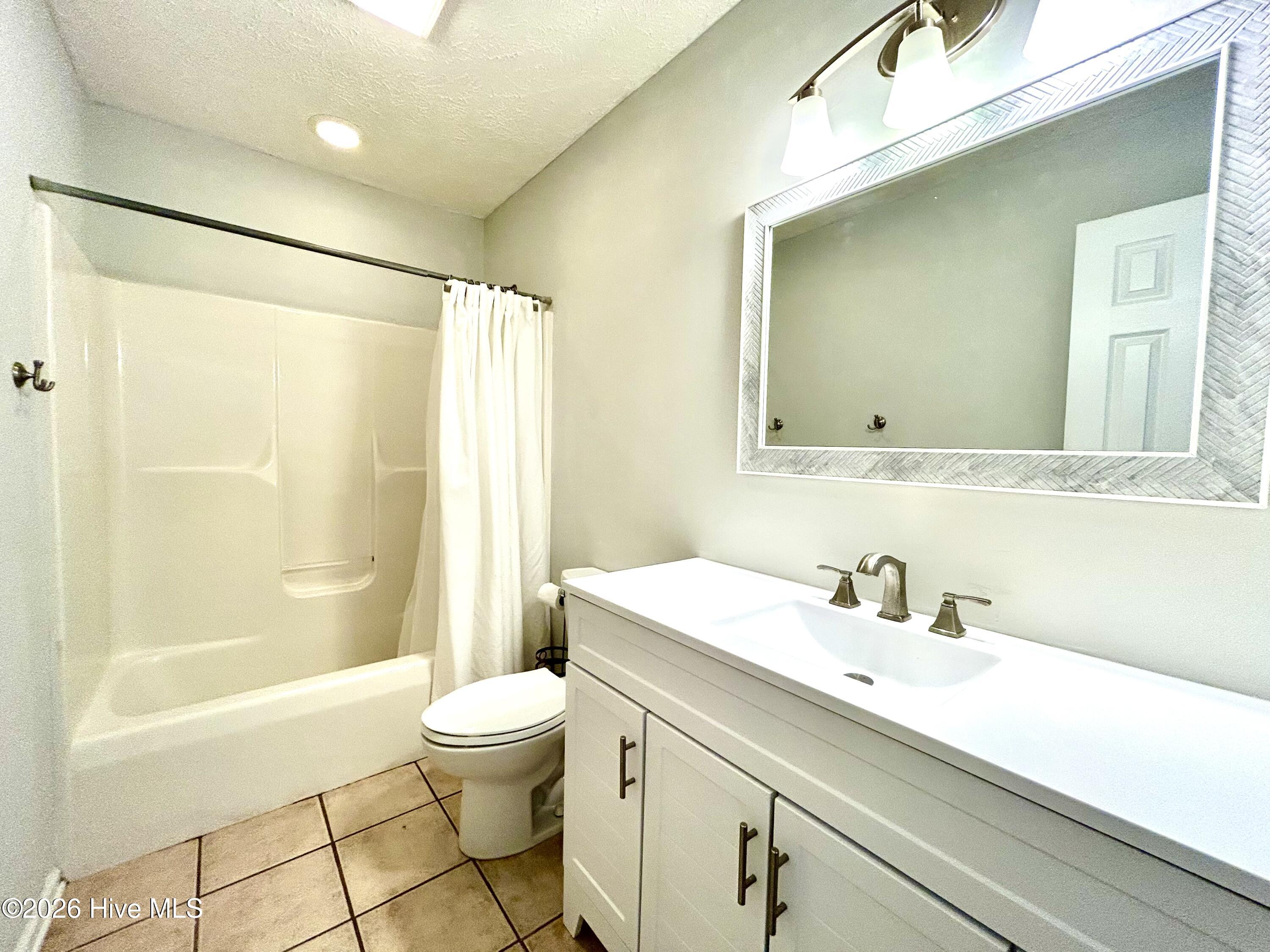 Guest Bath Room