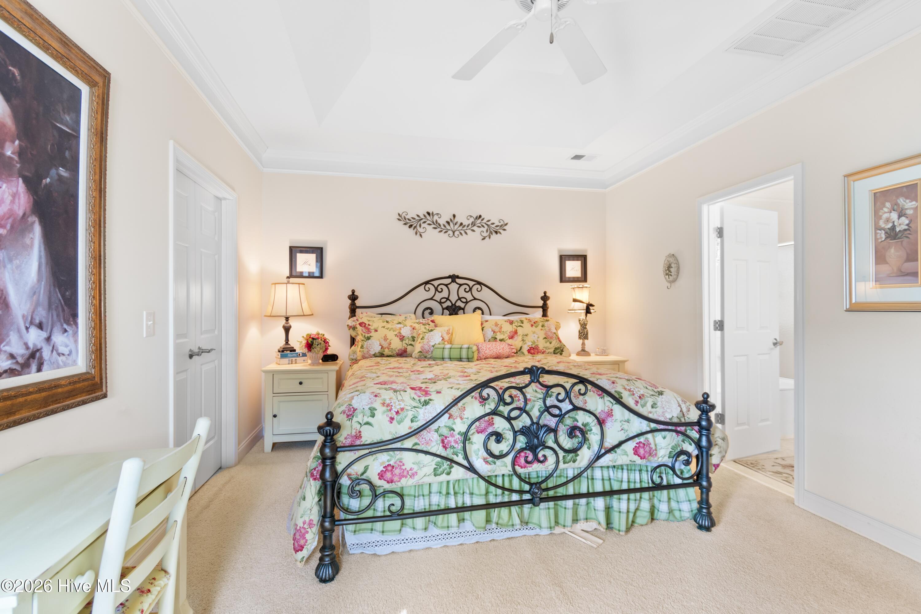 100540219 | Photo 17