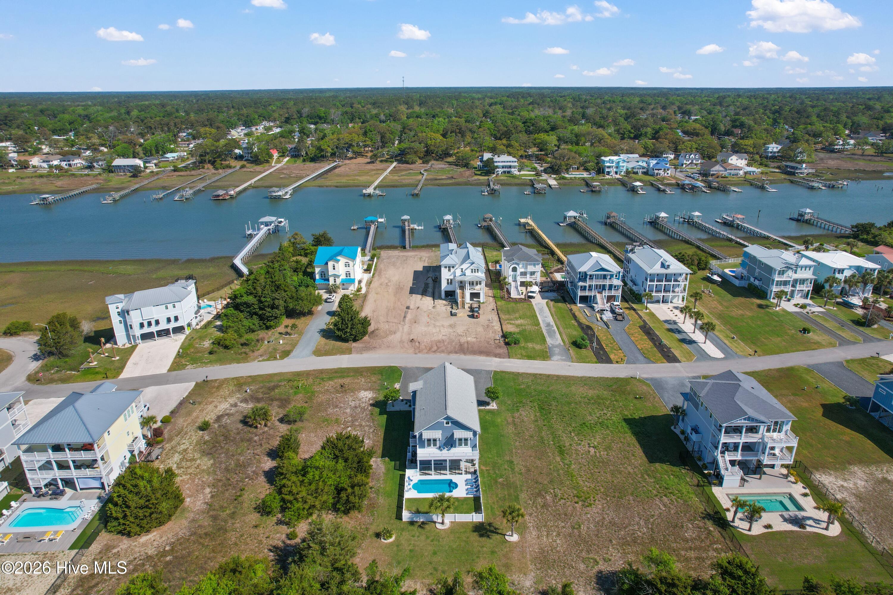 100567916 | Photo 63