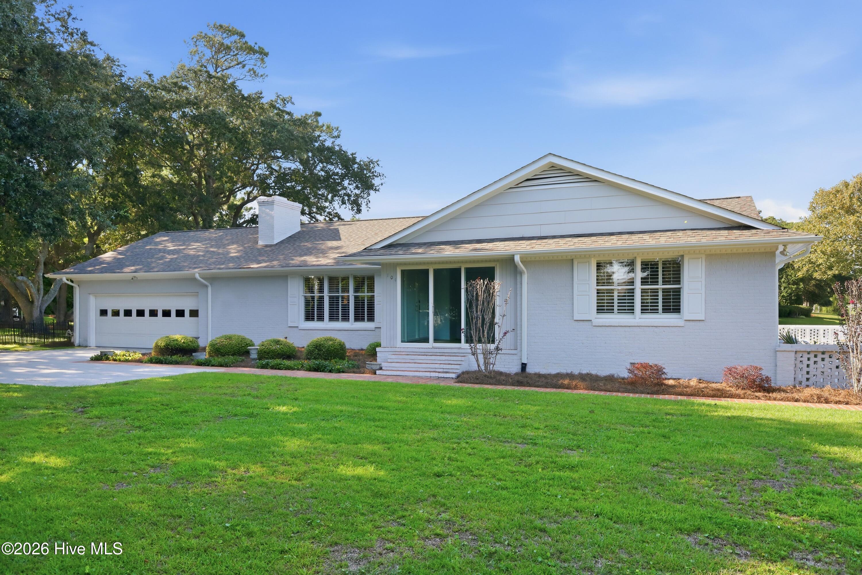 104 Sea Trace Lane,Newport