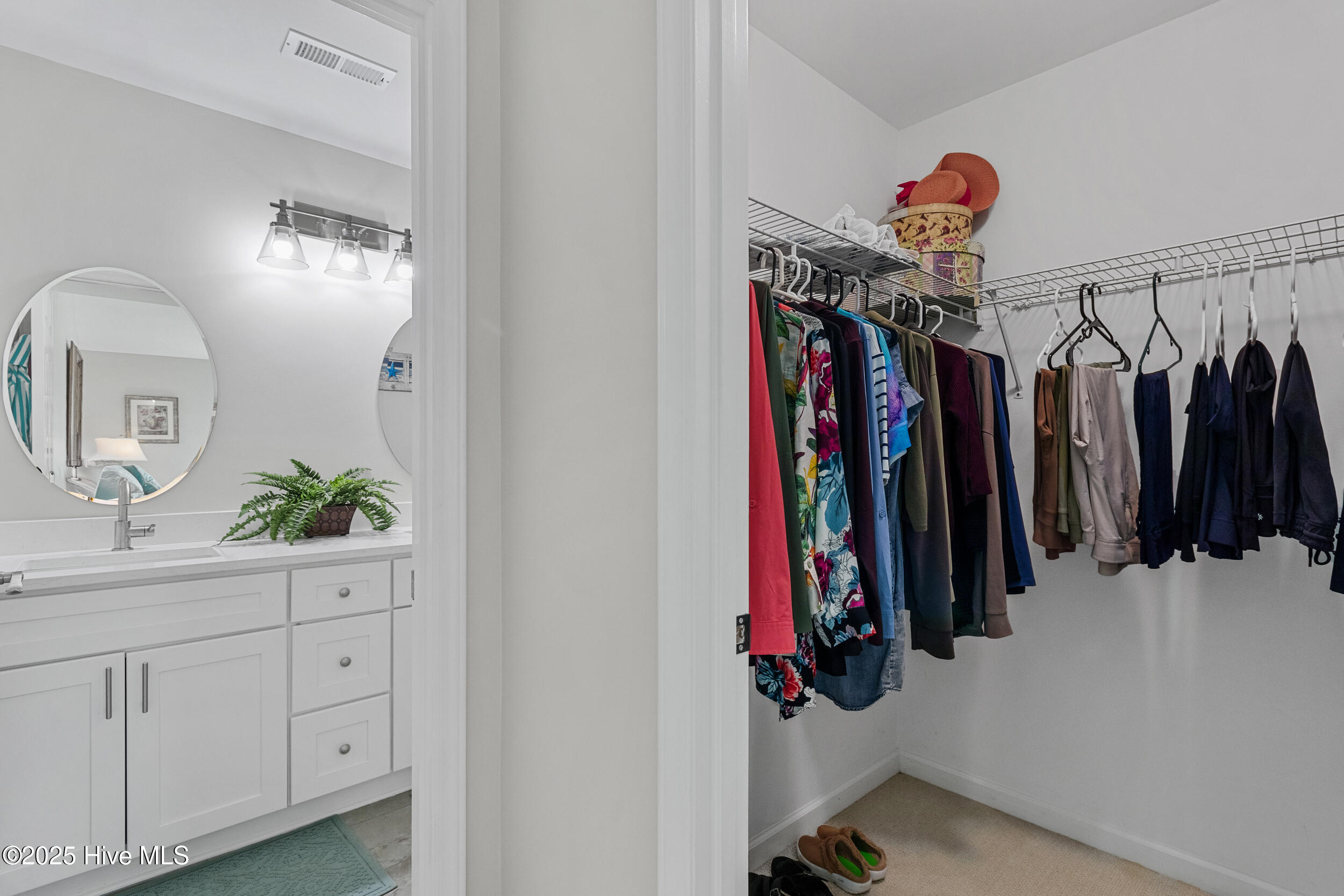 656 Settlers Lane, Kure Beach, NC 28449 – photo 24: Walk-in closet