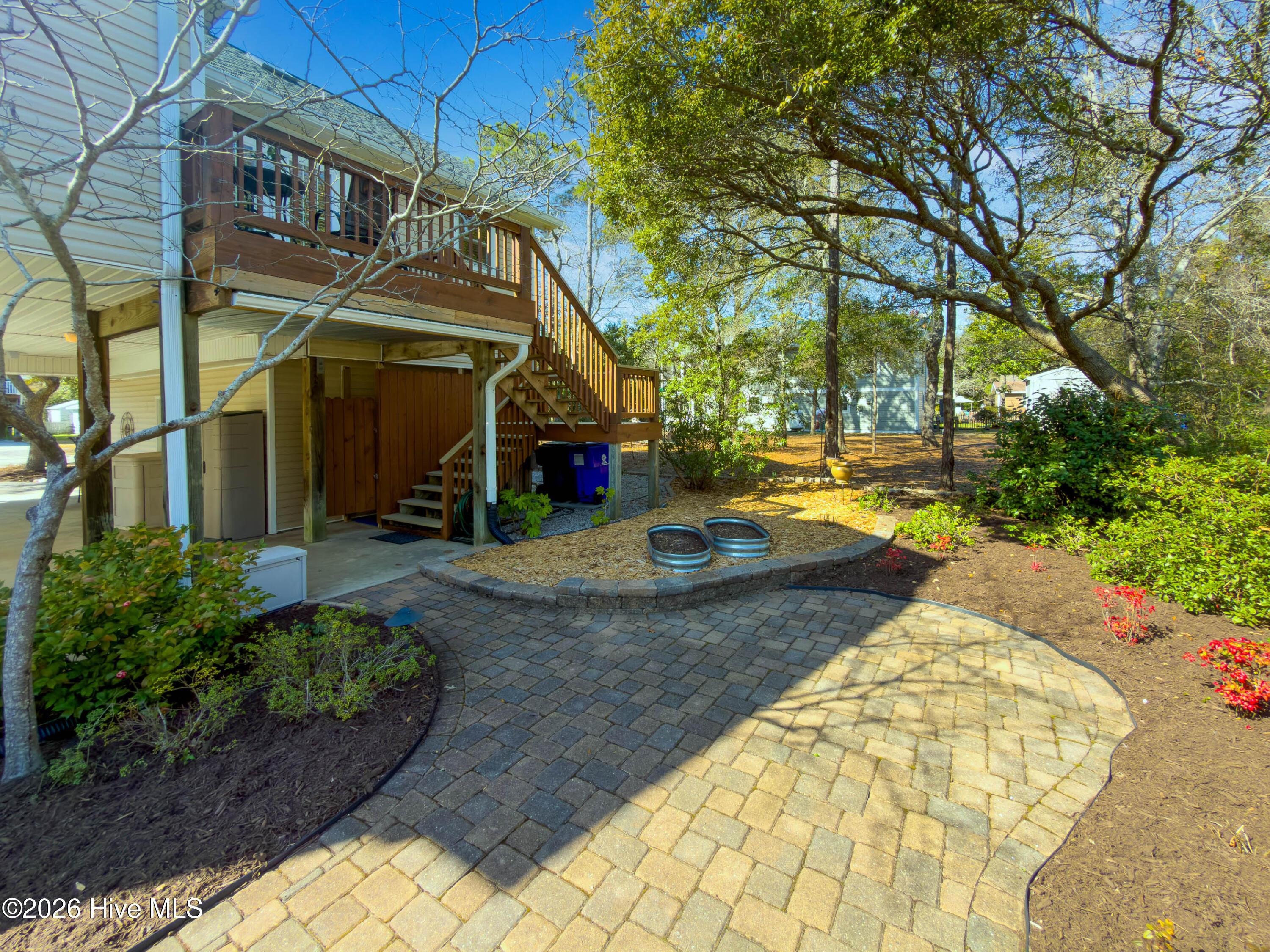 100559044 | Photo 48