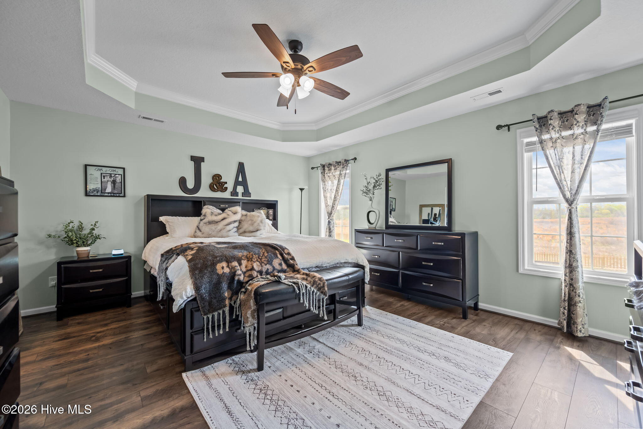 100560524 | Photo 28